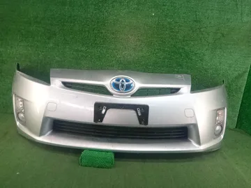 БАМПЕР НА TOYOTA PRIUS ZVW30