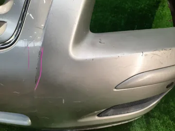 БАМПЕР НА TOYOTA AVENSIS AZT250