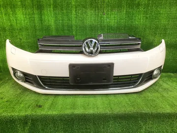 БАМПЕР НА VOLKSWAGEN GOLF 5K1