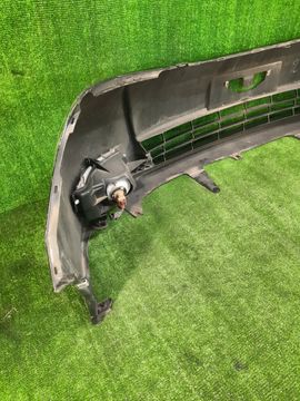 БАМПЕР НА TOYOTA ISIS ZNM10G