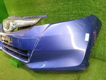 БАМПЕР НА HONDA FIT GP1