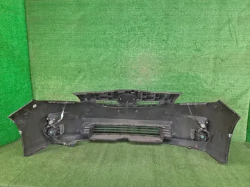 БАМПЕР НА TOYOTA PRIUS ZVW30
