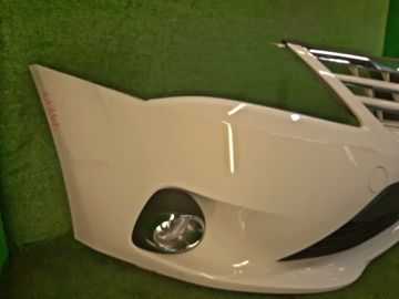БАМПЕР НА TOYOTA AVENSIS ZRT272