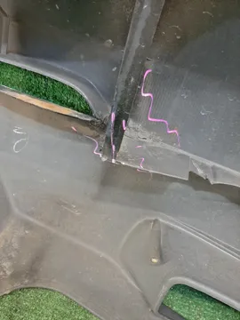 БАМПЕР НА MAZDA BONGO SK82V