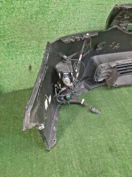 БАМПЕР НА TOYOTA PRIUS ZVW30