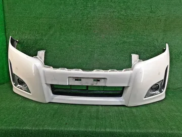 БАМПЕР НА NISSAN ELGRAND E52
