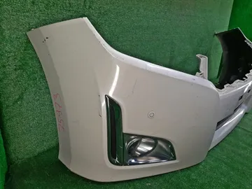 БАМПЕР НА NISSAN ELGRAND E52