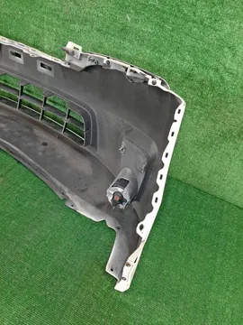 БАМПЕР НА NISSAN SERENA C26