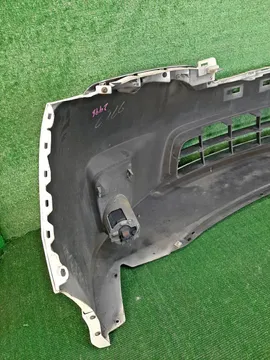 БАМПЕР НА NISSAN SERENA C26