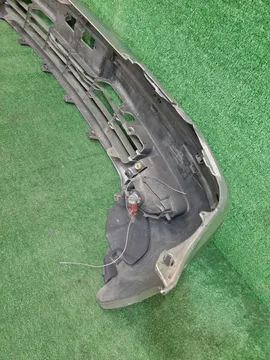 БАМПЕР НА TOYOTA PROGRES JCG10