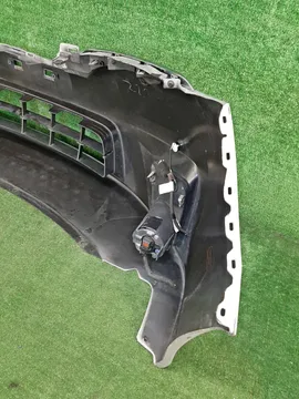 БАМПЕР НА NISSAN SERENA C26