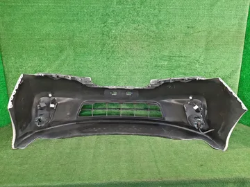 БАМПЕР НА NISSAN SERENA C26