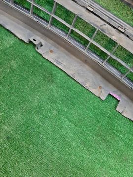 БАМПЕР НА TOYOTA VOXY ZRR70G