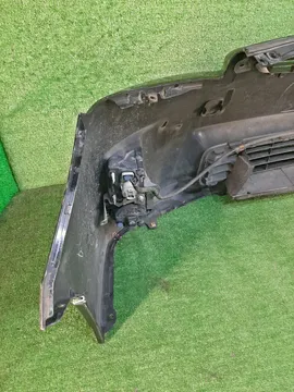 БАМПЕР НА TOYOTA PRIUS ZVW30