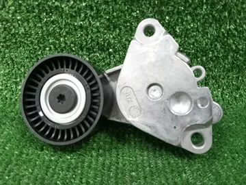 НАТЯЖИТЕЛЬ ПРИВОДНОГО РЕМНЯ НА TOYOTA COROLLA ZRE212