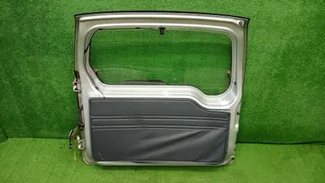 ДВЕРЬ ПЯТАЯ НА TOYOTA CAMI J122E