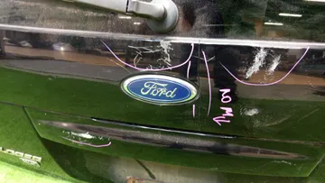 ДВЕРЬ ПЯТАЯ НА FORD EXPLORER UN152