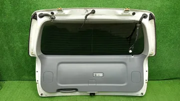 ДВЕРЬ ПЯТАЯ НА TOYOTA IPSUM ACM21W