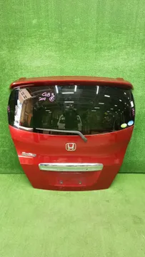 ДВЕРЬ ПЯТАЯ НА HONDA FREED SPIKE GB3