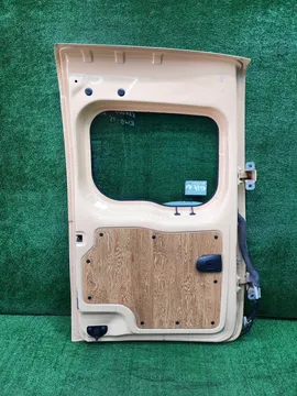 ДВЕРЬ ПЯТАЯ НА RENAULT KANGOO KW0D