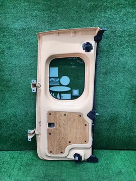 ДВЕРЬ ПЯТАЯ НА RENAULT KANGOO KW0D