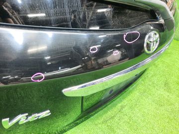 ДВЕРЬ ПЯТАЯ НА TOYOTA VITZ NSP135