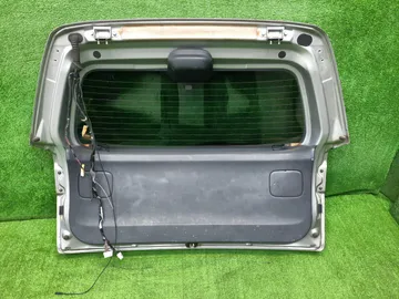 ДВЕРЬ ПЯТАЯ НА NISSAN WINGROAD Y11