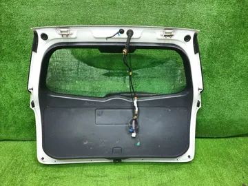 ДВЕРЬ ПЯТАЯ НА TOYOTA COROLLA FIELDER NZE141G