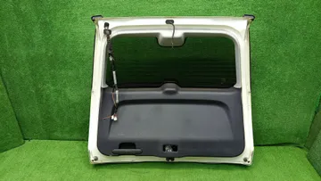 ДВЕРЬ ПЯТАЯ НА HONDA CR-V RE4