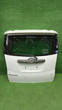 ДВЕРЬ ПЯТАЯ НА TOYOTA RACTIS NCP105