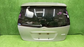 ДВЕРЬ ПЯТАЯ НА MITSUBISHI GRANDIS NA4W
