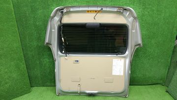 ДВЕРЬ ПЯТАЯ НА NISSAN SERENA TC24