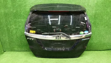 ДВЕРЬ ПЯТАЯ НА HONDA FIT GP5