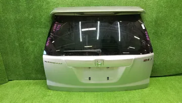 ДВЕРЬ ПЯТАЯ НА HONDA STREAM RN7