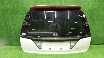ДВЕРЬ ПЯТАЯ НА HONDA STREAM RN1