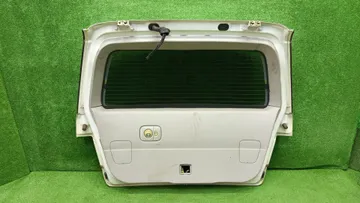 ДВЕРЬ ПЯТАЯ НА NISSAN BASSARA JU30