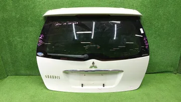 ДВЕРЬ ПЯТАЯ НА MITSUBISHI GRANDIS NA4W