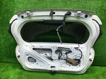 ДВЕРЬ ПЯТАЯ НА NISSAN NOTE E12