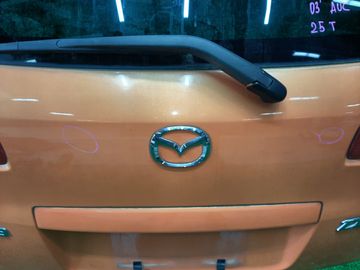 ДВЕРЬ ПЯТАЯ НА MAZDA DEMIO DY3W