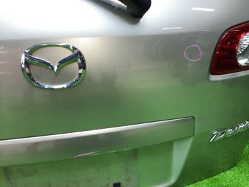 ДВЕРЬ ПЯТАЯ НА MAZDA DEMIO DY3W