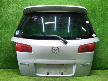 ДВЕРЬ ПЯТАЯ НА MAZDA DEMIO DY3W