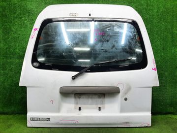 ДВЕРЬ ПЯТАЯ НА MAZDA BONGO SK82V
