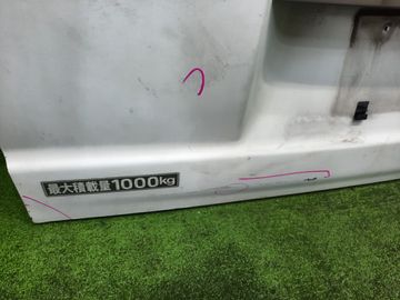 ДВЕРЬ ПЯТАЯ НА MAZDA BONGO SK82V