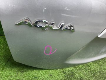 ДВЕРЬ ПЯТАЯ НА TOYOTA AQUA NHP10