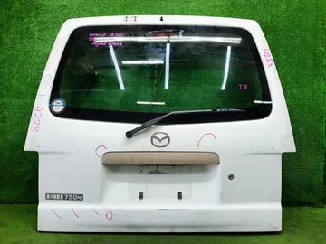 ДВЕРЬ ПЯТАЯ НА MAZDA BONGO SK22V