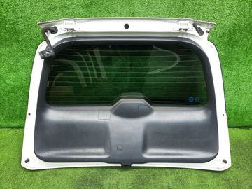 ДВЕРЬ ПЯТАЯ НА HONDA STREAM RN1