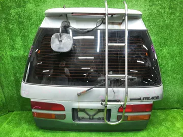 ДВЕРЬ ПЯТАЯ НА TOYOTA LITE ACE CR30G