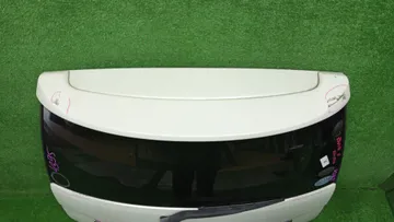 ДВЕРЬ ПЯТАЯ НА TOYOTA ISIS ZGM10G