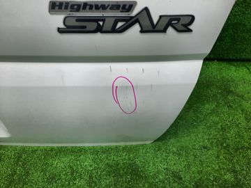 ДВЕРЬ ПЯТАЯ НА NISSAN ELGRAND ALE50