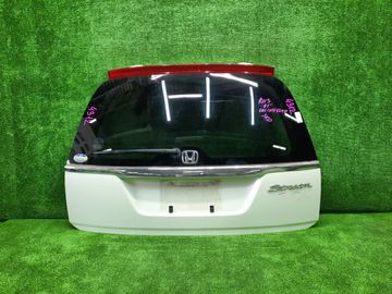 ДВЕРЬ ПЯТАЯ НА HONDA STREAM RN1